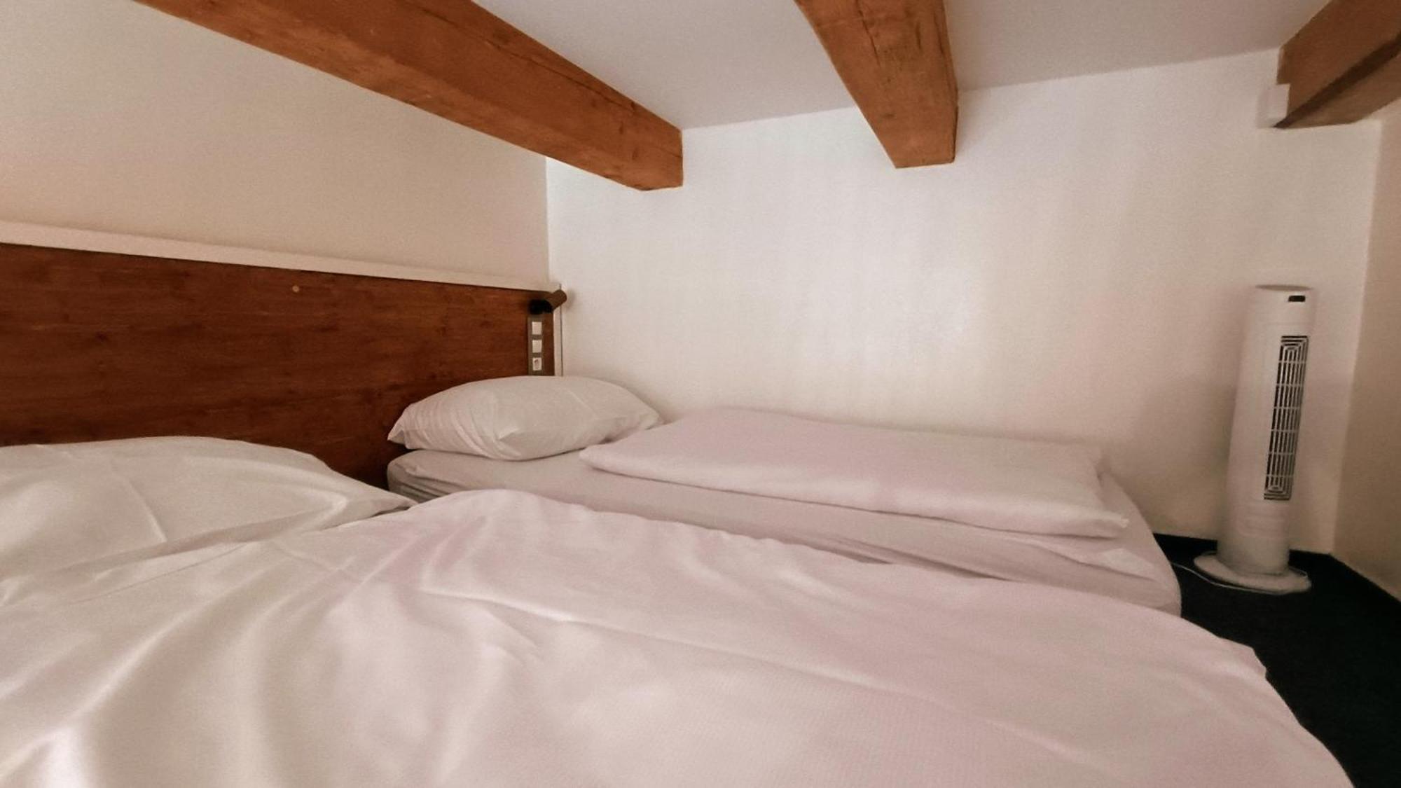 S42 Hotel Prague Bilik gambar